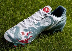 Puma EvoSpeeds 1.3 emulate the Dragon